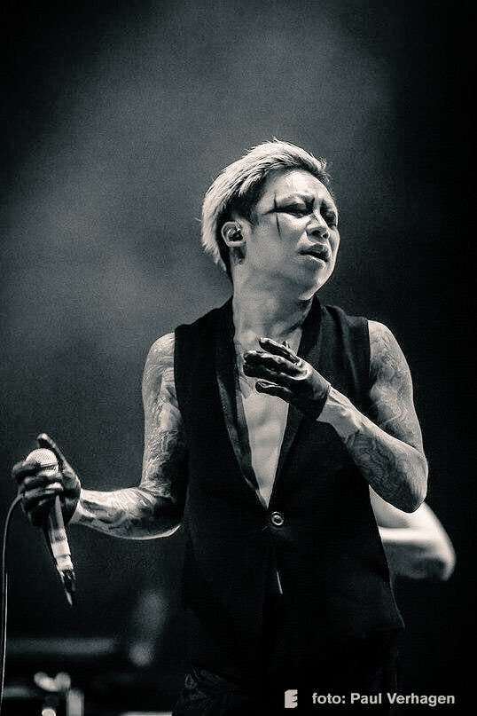 バンドのボーカルで誰が好きですか?