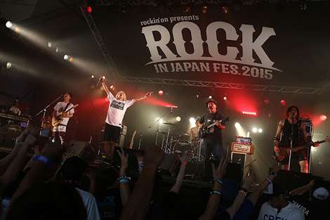 バンドのボーカルで誰が好きですか?