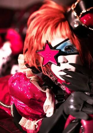 バンドのボーカルで誰が好きですか?