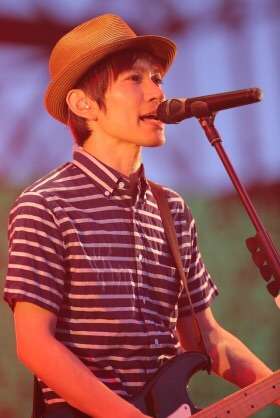 バンドのボーカルで誰が好きですか?