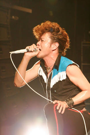 バンドのボーカルで誰が好きですか?