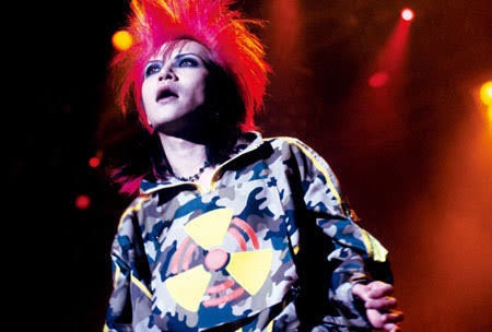 バンドのボーカルで誰が好きですか?