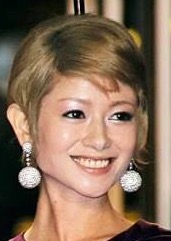 金髪が似合わない有名人は誰だと思いますか？