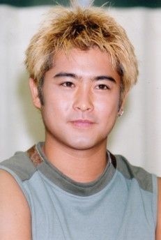金髪が似合わない有名人は誰だと思いますか？