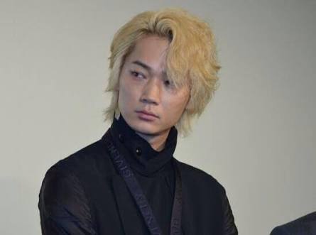 金髪が似合わない有名人は誰だと思いますか？