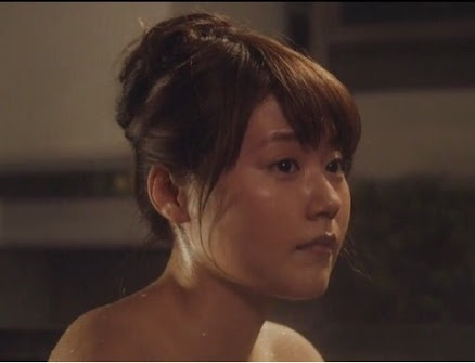 まとめ髪が似合う人