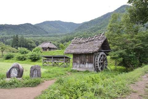 都会と田舎、どっちに住みたいですか?