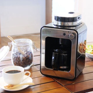 家で飲む時のコーヒーや紅茶は何ですか?