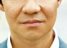 顔の一部で誰か当てるトピ