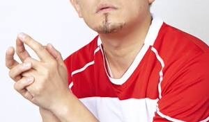顔の一部で誰か当てるトピ