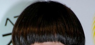 顔の一部で誰か当てるトピ