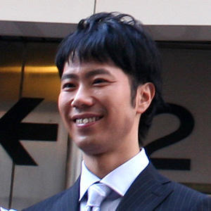 芸能人に肩揉んでもらえるとしたら誰がいいですか？