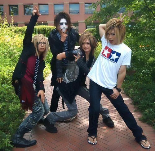 好みの男性の顔を貼っていくトピ