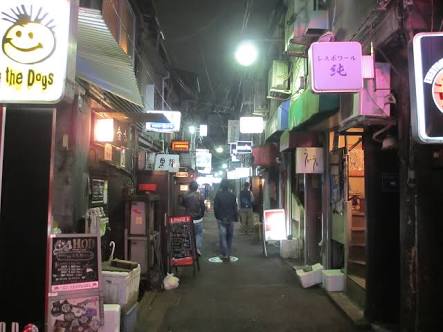新宿ゴールデン街火災 建物侵入で男を逮捕