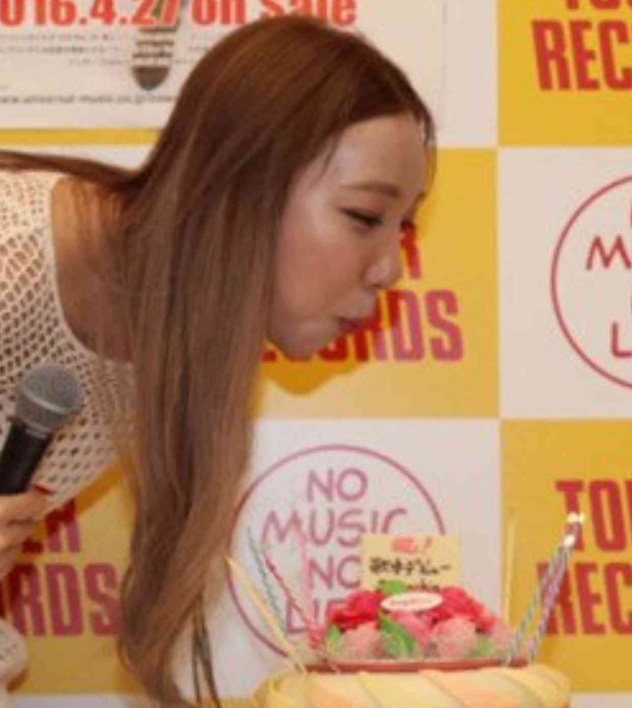 ざわちん、歌手デビューで“オリコン1位宣言” 目標は「武道館、東京ドーム!」