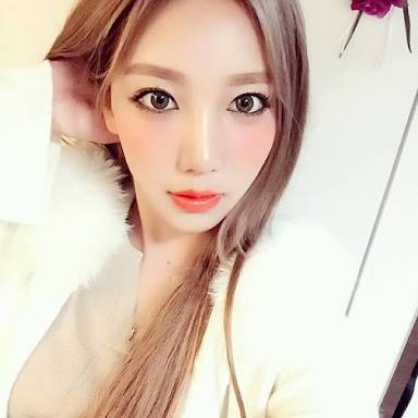 ざわちん、歌手デビューで“オリコン1位宣言” 目標は「武道館、東京ドーム!」