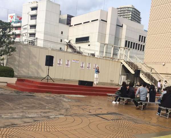 ざわちん、歌手デビューで“オリコン1位宣言” 目標は「武道館、東京ドーム!」