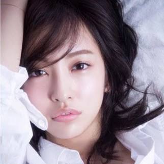 板野友美、「大赤字アイドル」へ!?　主演ホラー映画＆10周年フォトブックが相次いで大爆死