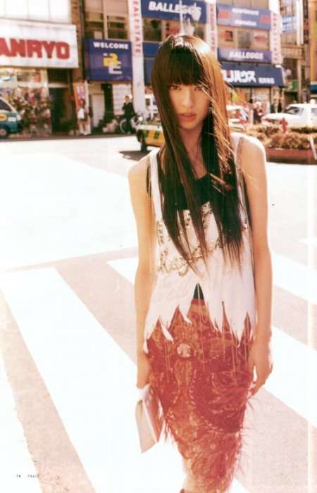 栗山千明の新CMでエラの違いが歴然に ネットでは「また顎削った？」と指摘