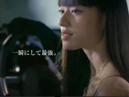 栗山千明の新CMでエラの違いが歴然に ネットでは「また顎削った？」と指摘