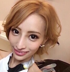 鼻にコンプレックスある人！