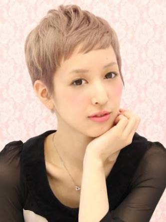 ショートヘアのアレンジ