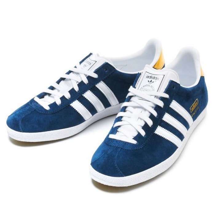 adidasのスニーカー好きな人