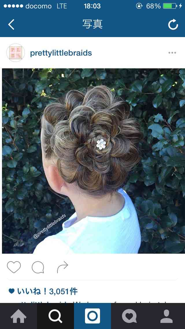 娘の「ヘアアレンジ」に本気を出したママ。アートのレベルに到達！