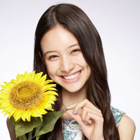 ウワァオ!出た!岡田結実、夢は大女優になって「父とも共演」
