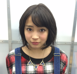 広瀬すず、映画イベントで再び号泣「涙腺が崩壊してます」