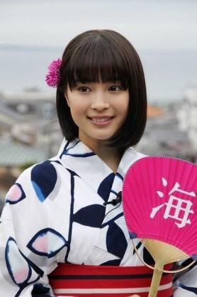 広瀬すず、映画イベントで再び号泣「涙腺が崩壊してます」
