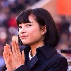 広瀬すず、映画イベントで再び号泣「涙腺が崩壊してます」