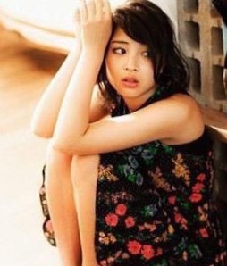 広瀬すず、映画イベントで再び号泣「涙腺が崩壊してます」