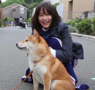 広瀬すず、映画イベントで再び号泣「涙腺が崩壊してます」
