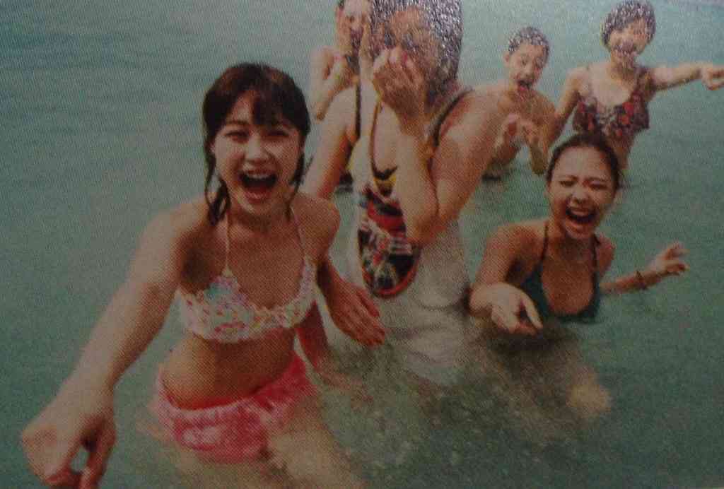 海やプールでビキニ着ますか？