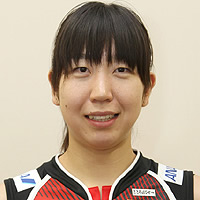 AKB48柏木由紀、胸の谷間がスゴすごるセクシービキニショットにファン大興奮！　「癒されます」