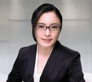 眼鏡姿の女性芸能人の画像