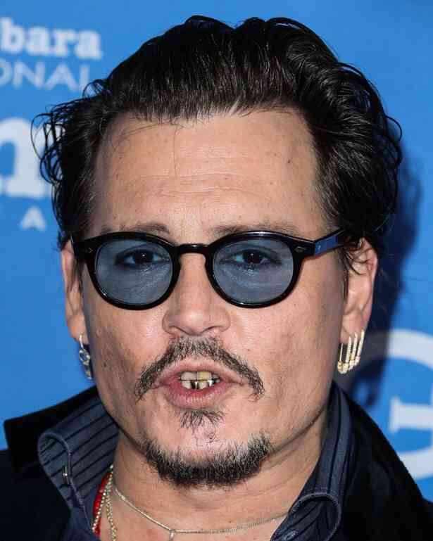 ジョニー・デップ、アンバー・ハードに家庭内暴力？妻への接近禁止命令下る