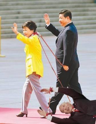 舛添要一知事が会見で謝罪 誤計上など「心からお詫び申し上げます」