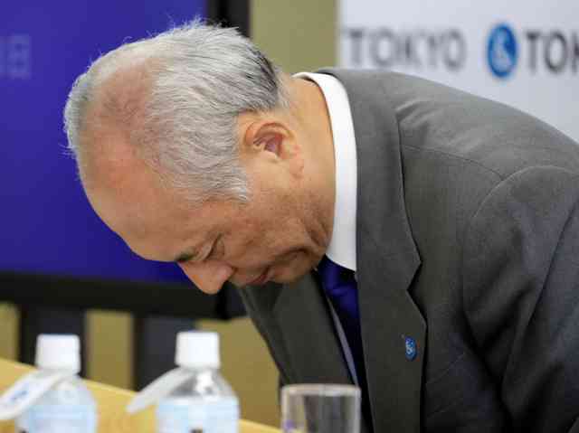 舛添要一知事が会見で謝罪 誤計上など「心からお詫び申し上げます」
