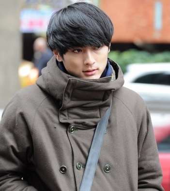 ダサい彼氏とオシャレに気を使い過ぎてる彼氏どっちがいいですか？