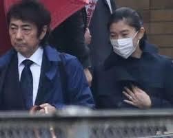篠原涼子が「ママ友会」で不倫願望告白か 様子を実況中継