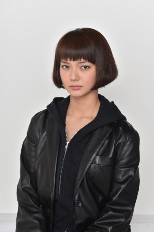 格好良い女性の画像