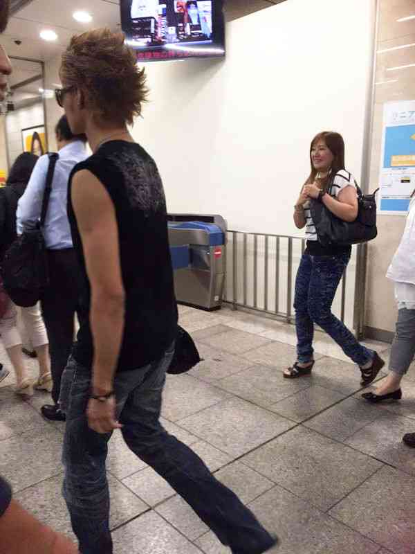 芸能人のプライベート画像を貼るトピ
