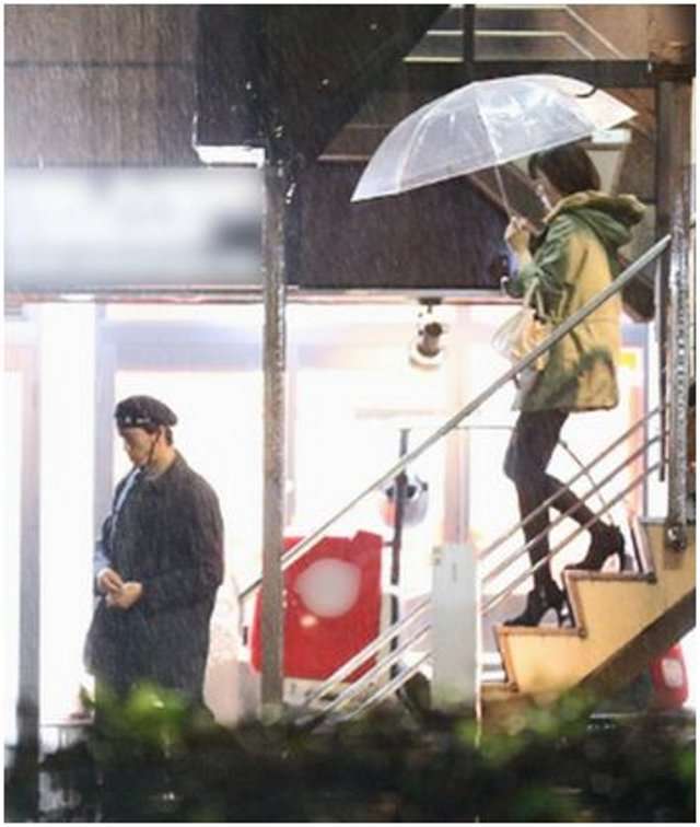 芸能人のプライベート画像を貼るトピ