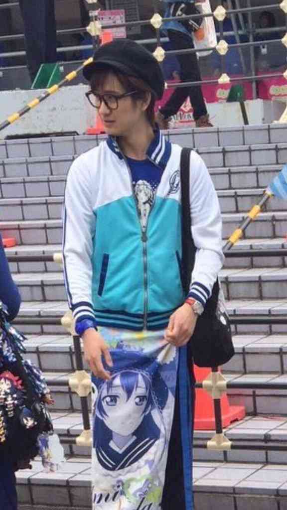 芸能人のプライベート画像を貼るトピ