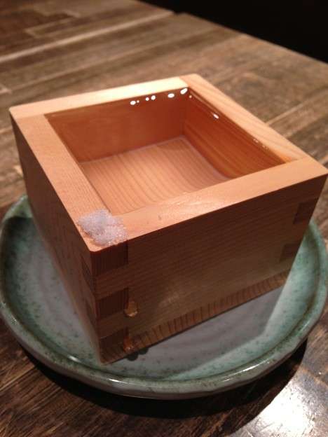 居酒屋で必ず注文するもの