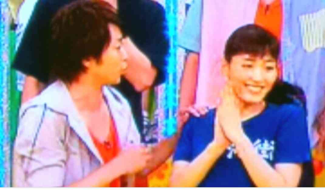 天然がわざとらしい芸能人といえば？