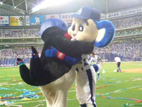 プロ野球マスコットキャラクター達のおもしろ画像