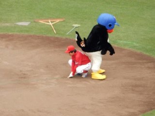 プロ野球マスコットキャラクター達のおもしろ画像
